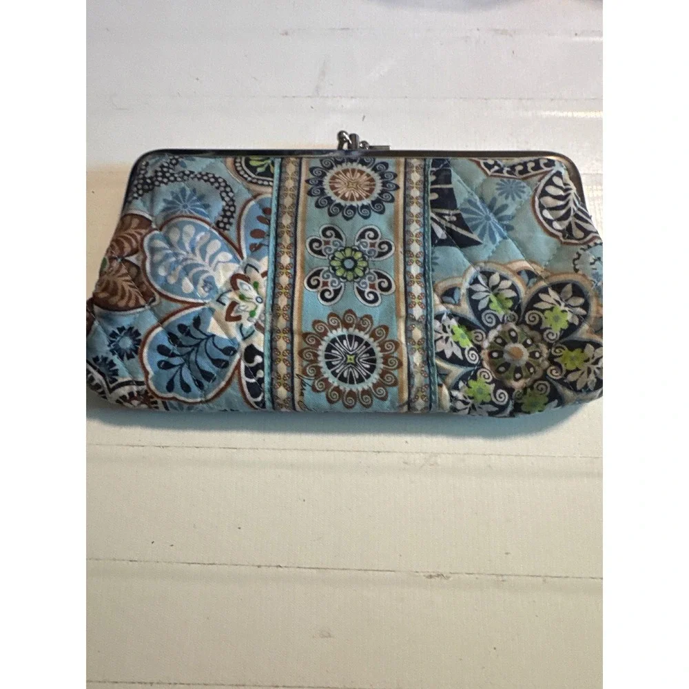Vera Bradley Kisslock Wallet Women OS Blue English Rose Quilted Cotton‎  Clasp